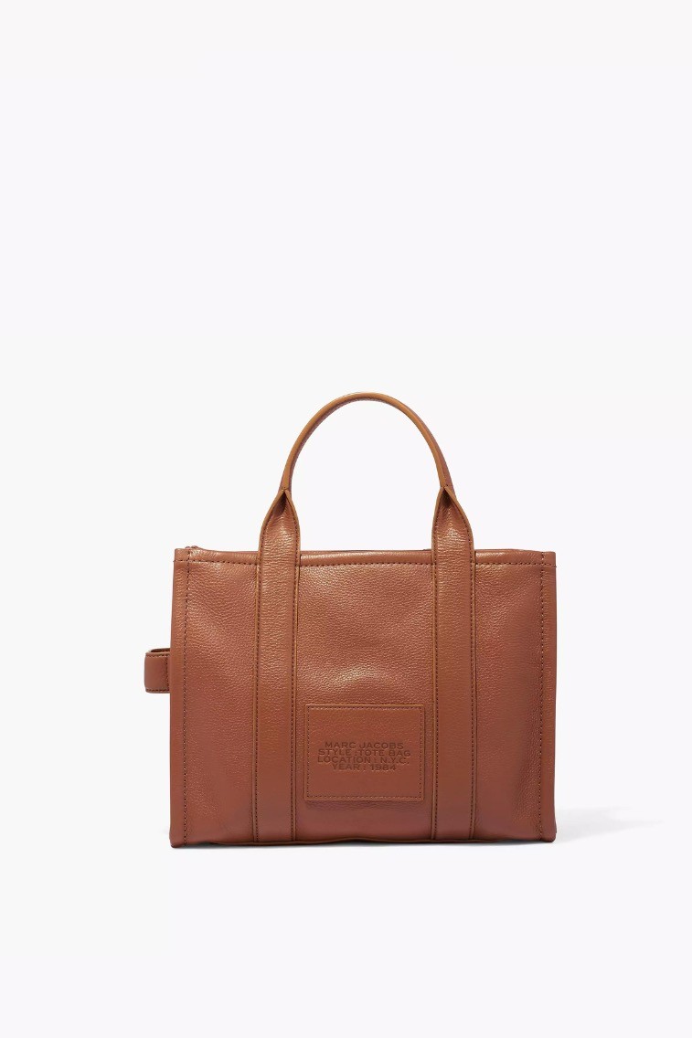 Medium Traveler Tote Bag in Leather - Brown