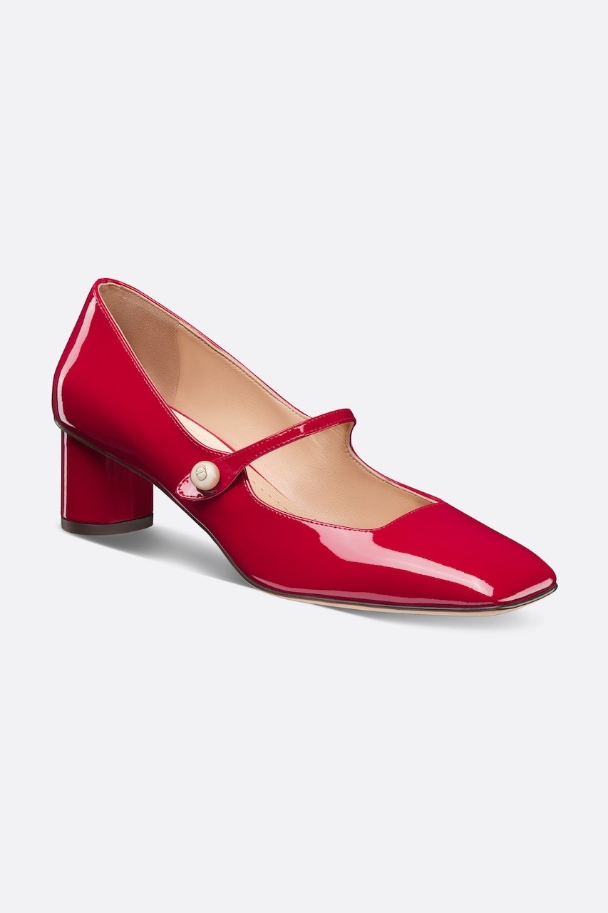 ديور - حذاء من جولي ديور -  باللون الأحمر