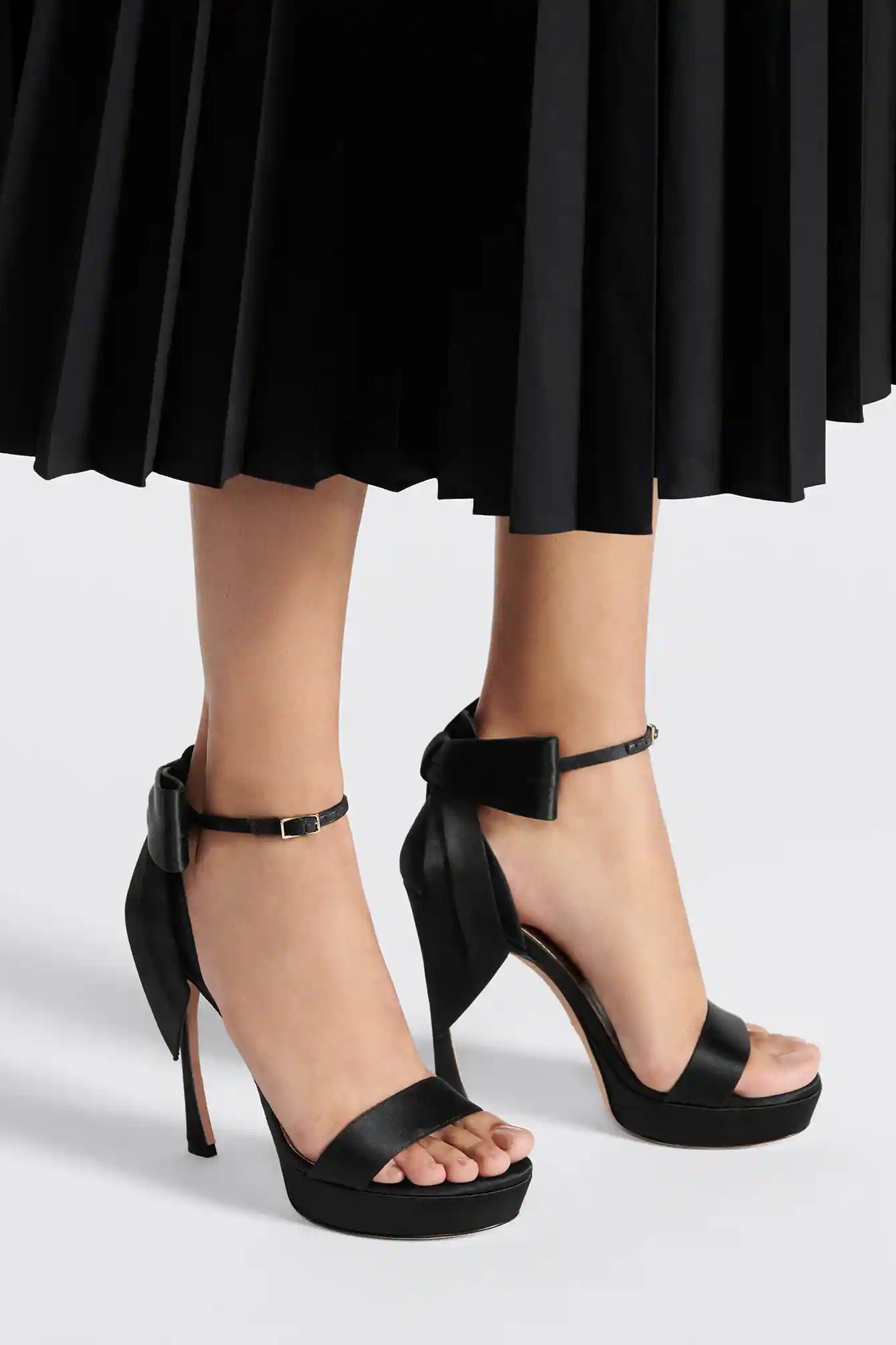 ديور - حذاء Mlle Dior  - أسود